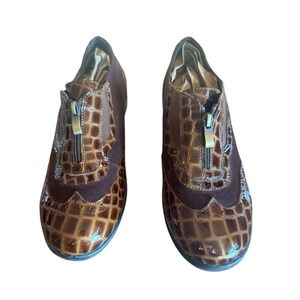 Defying Gravity Brown Patent Leather Croc Suede Woman's Size 9.5 Zip Up Shoes